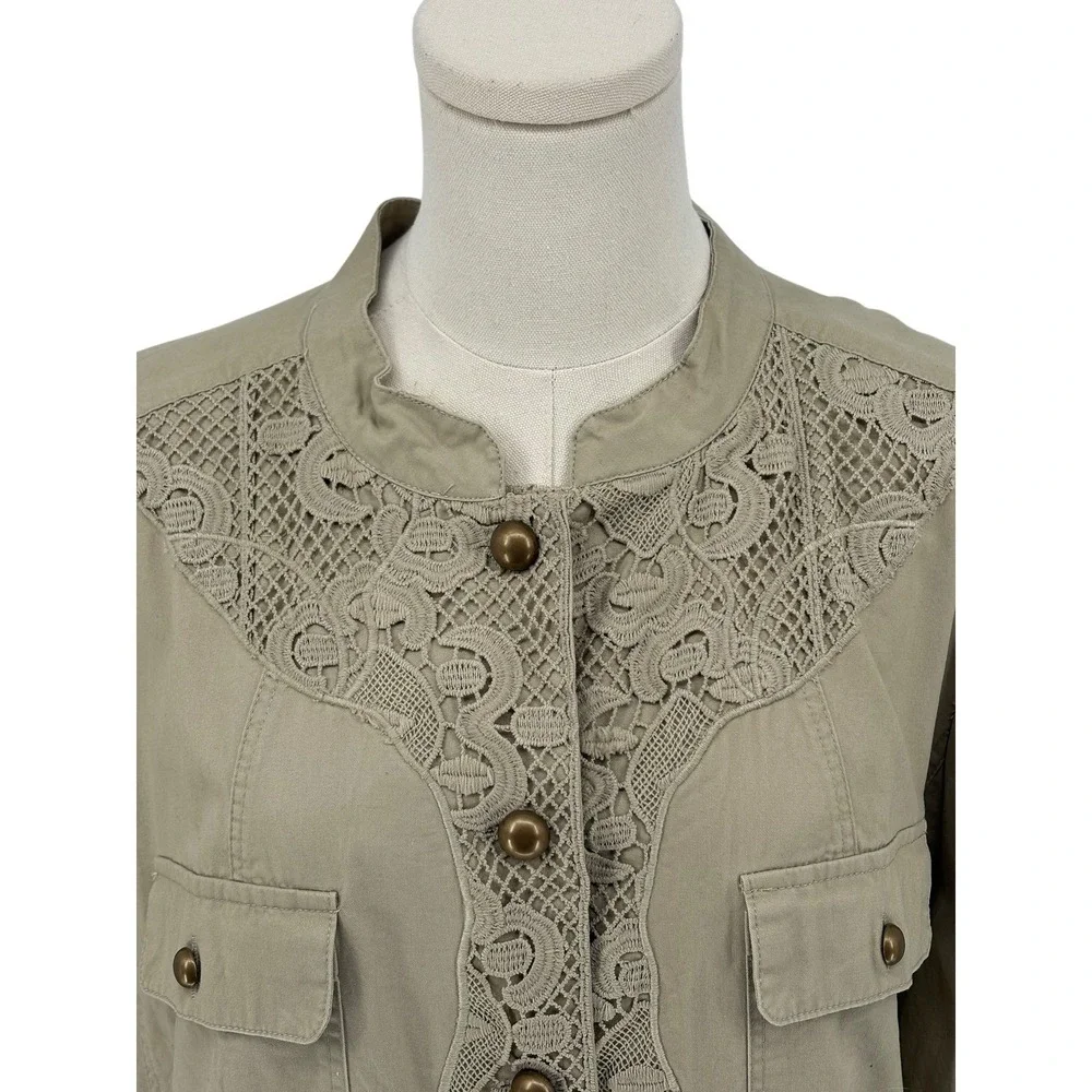 Tantrums khaki button